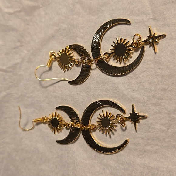 3 /$15 New Celestial Earrings - Picture 3 of 4